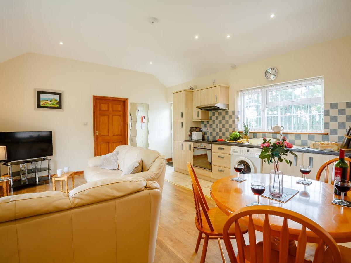 2 Black Horse Cottages Pentraeth Εξωτερικό φωτογραφία